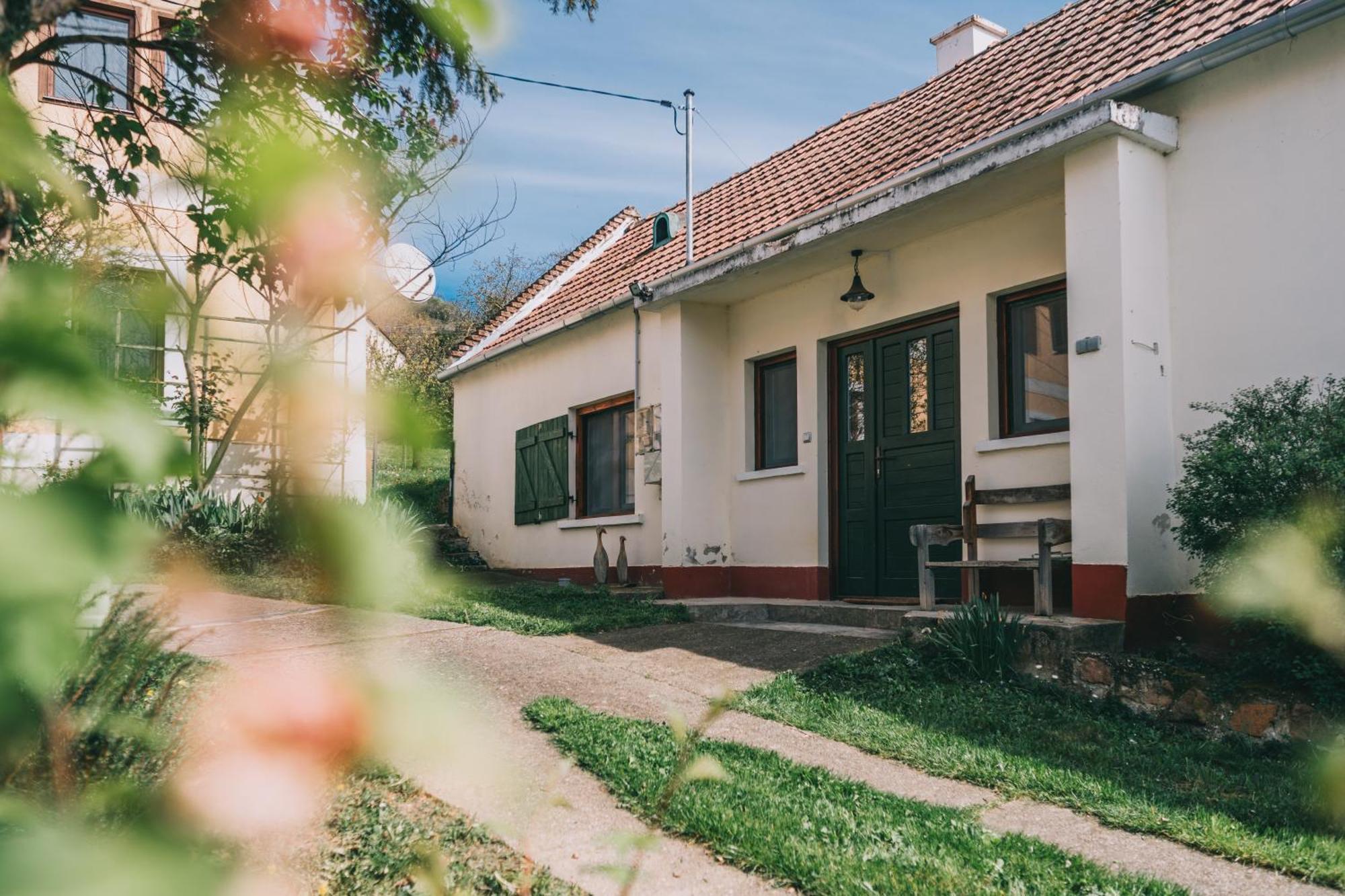 Feher Barany Apartment Сиглигет Екстериор снимка